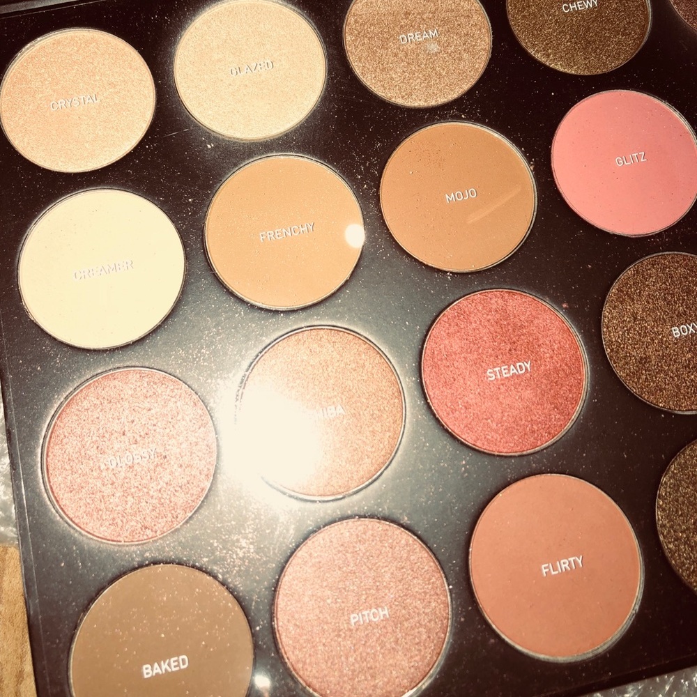 ✨Morphe 24g grand glam palette✨